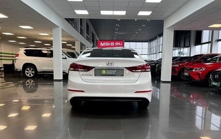 Hyundai Elantra VI рестайлинг, 2017 год, 1 345 000 рублей, 4 фотография