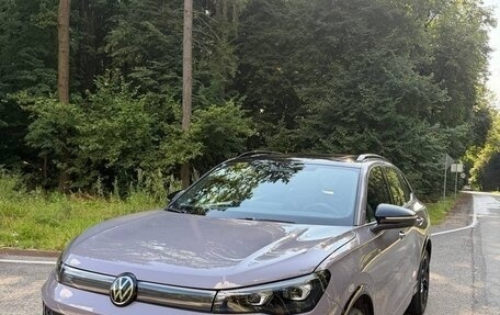 Volkswagen Tiguan, 2025 год, 4 500 000 рублей, 10 фотография