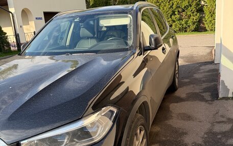 BMW X5, 2021 год, 5 900 000 рублей, 2 фотография