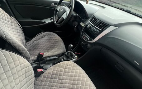 Hyundai Solaris II рестайлинг, 2014 год, 530 000 рублей, 5 фотография