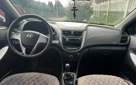 Hyundai Solaris II рестайлинг, 2014 год, 530 000 рублей, 6 фотография