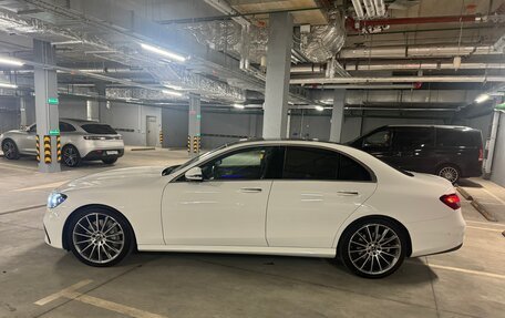 Mercedes-Benz E-Класс, 2021 год, 5 500 000 рублей, 4 фотография