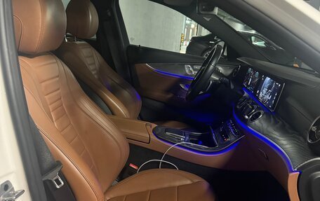 Mercedes-Benz E-Класс, 2021 год, 5 500 000 рублей, 9 фотография