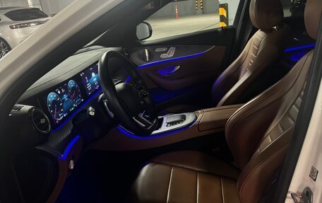 Mercedes-Benz E-Класс, 2021 год, 5 500 000 рублей, 7 фотография