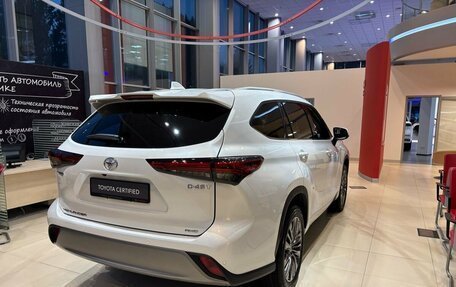 Toyota Highlander, 2026 год, 5 600 000 рублей, 6 фотография