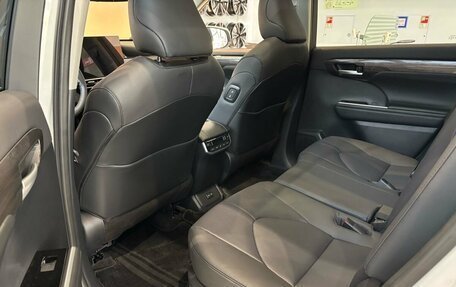 Toyota Highlander, 2026 год, 5 600 000 рублей, 10 фотография