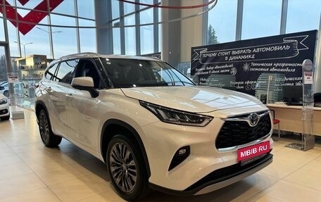 Toyota Highlander, 2026 год, 5 600 000 рублей, 3 фотография