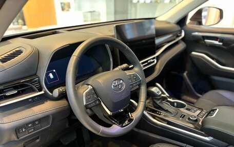 Toyota Highlander, 2026 год, 5 600 000 рублей, 16 фотография