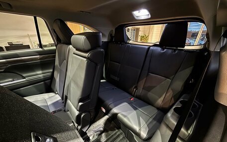 Toyota Highlander, 2026 год, 5 600 000 рублей, 23 фотография