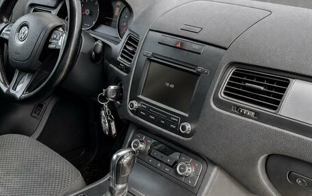 Volkswagen Touareg III, 2013 год, 1 900 000 рублей, 10 фотография