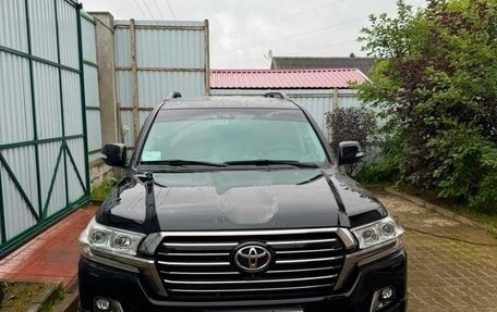 Toyota Land Cruiser 200, 2016 год, 6 500 000 рублей, 1 фотография