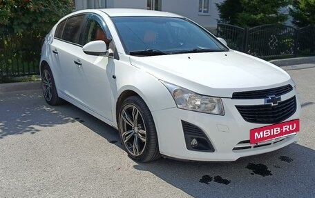 Chevrolet Cruze II, 2012 год, 670 000 рублей, 3 фотография