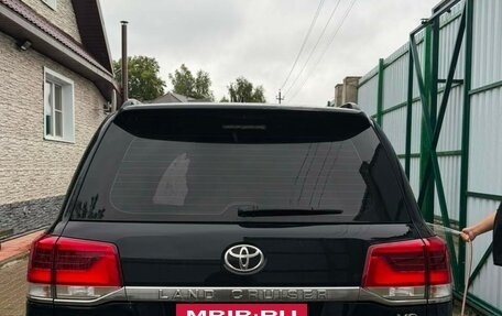 Toyota Land Cruiser 200, 2016 год, 6 500 000 рублей, 2 фотография