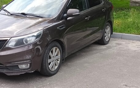KIA Rio III рестайлинг, 2015 год, 750 000 рублей, 2 фотография