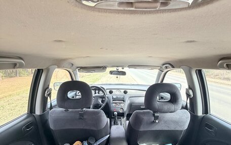 Mitsubishi Outlander III рестайлинг 3, 2004 год, 630 000 рублей, 3 фотография