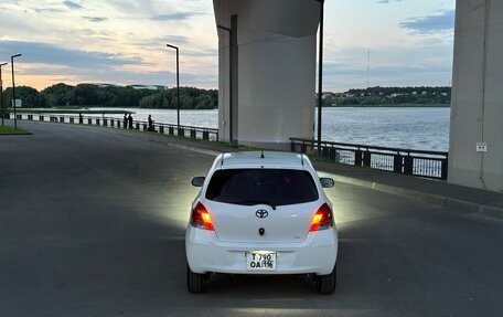 Toyota Vitz, 2010 год, 699 000 рублей, 3 фотография