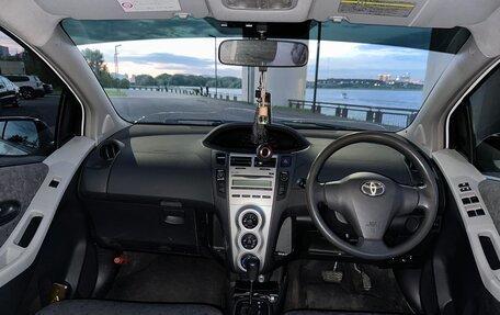 Toyota Vitz, 2010 год, 699 000 рублей, 8 фотография