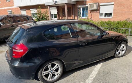 BMW 1 серия, 2008 год, 790 000 рублей, 2 фотография
