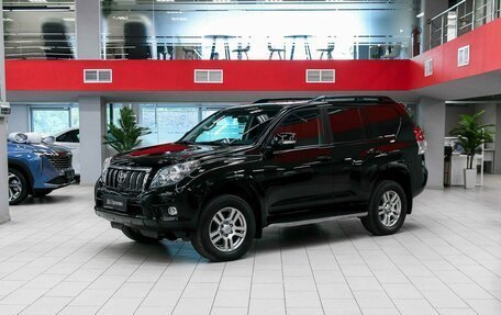 Toyota Land Cruiser Prado 150 рестайлинг 2, 2013 год, 2 550 000 рублей, 1 фотография