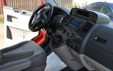 Volkswagen Transporter T5 рестайлинг, 2013 год, 1 770 000 рублей, 13 фотография