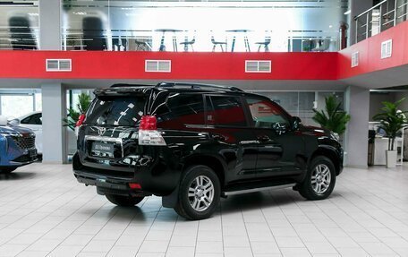 Toyota Land Cruiser Prado 150 рестайлинг 2, 2013 год, 2 550 000 рублей, 2 фотография