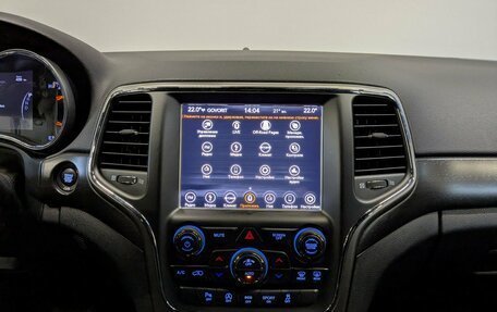 Jeep Grand Cherokee, 2018 год, 2 995 000 рублей, 15 фотография