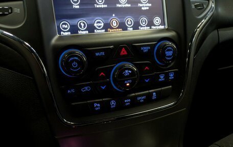 Jeep Grand Cherokee, 2018 год, 2 995 000 рублей, 28 фотография