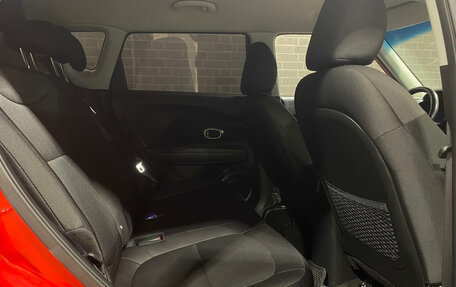 KIA Soul II рестайлинг, 2015 год, 1 299 000 рублей, 11 фотография