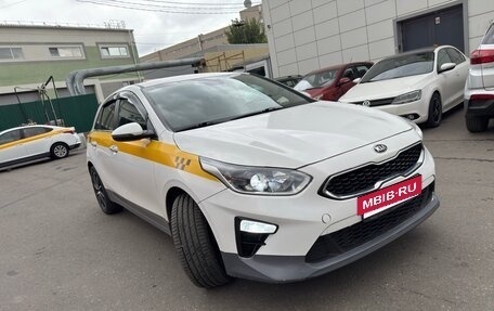 KIA cee'd III, 2020 год, 1 700 000 рублей, 2 фотография