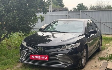 Toyota Camry, 2018 год, 2 400 000 рублей, 1 фотография