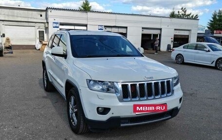 Jeep Grand Cherokee, 2012 год, 1 300 000 рублей, 2 фотография