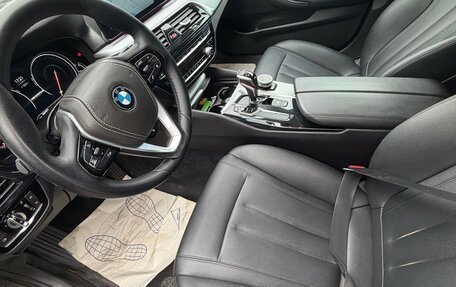 BMW 5 серия, 2018 год, 2 350 000 рублей, 5 фотография