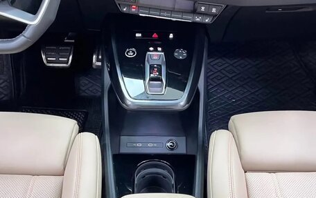 Audi Q4 e-tron, 2024 год, 4 фотография