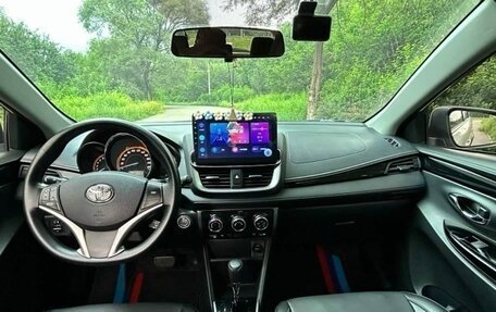 Toyota Yaris XP150 рестайлинг, 2023 год, 1 440 000 рублей, 6 фотография