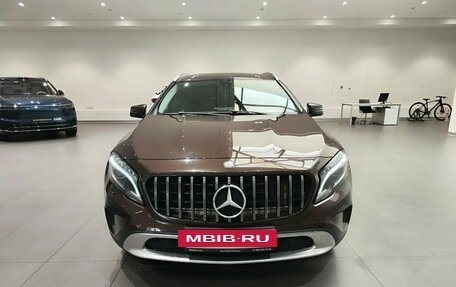 Mercedes-Benz GLA, 2015 год, 1 900 000 рублей, 2 фотография