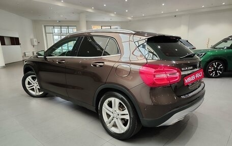 Mercedes-Benz GLA, 2015 год, 1 900 000 рублей, 4 фотография