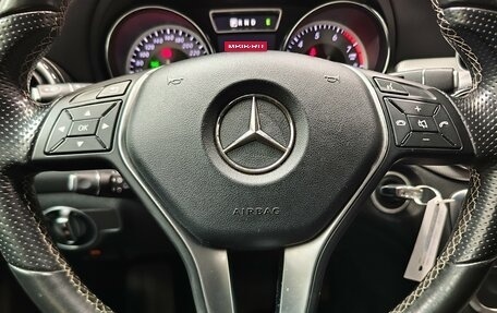 Mercedes-Benz GLA, 2015 год, 1 900 000 рублей, 16 фотография