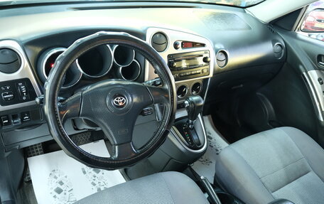 Toyota Matrix, 2005 год, 599 000 рублей, 11 фотография