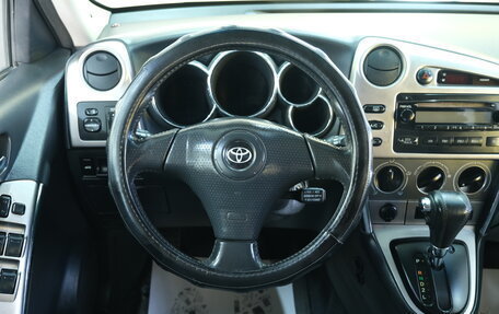 Toyota Matrix, 2005 год, 599 000 рублей, 12 фотография