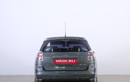 Toyota Matrix, 2005 год, 599 000 рублей, 6 фотография