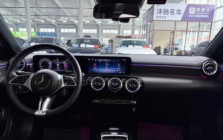 Mercedes-Benz A-Класс, 2023 год, 2 530 000 рублей, 9 фотография