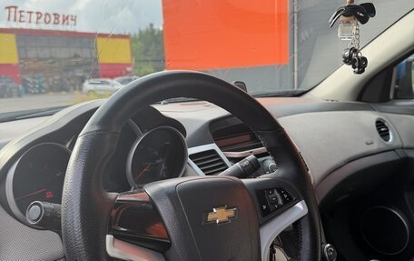 Chevrolet Cruze II, 2010 год, 370 000 рублей, 23 фотография