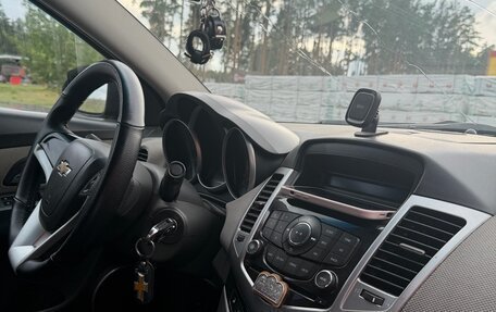 Chevrolet Cruze II, 2010 год, 370 000 рублей, 33 фотография