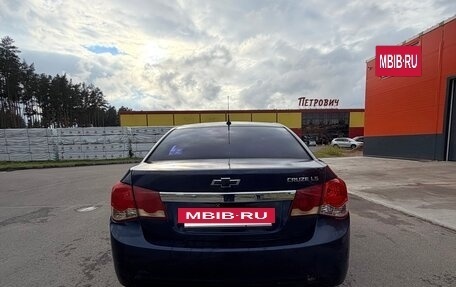 Chevrolet Cruze II, 2010 год, 370 000 рублей, 4 фотография