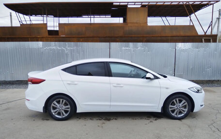 Hyundai Elantra VI рестайлинг, 2016 год, 1 120 000 рублей, 4 фотография