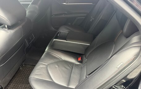 Toyota Camry, 2018 год, 2 400 000 рублей, 10 фотография
