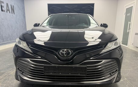 Toyota Camry, 2018 год, 2 400 000 рублей, 8 фотография