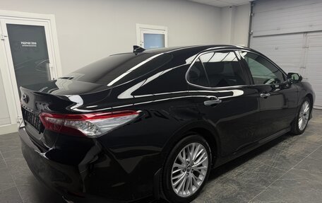 Toyota Camry, 2018 год, 2 400 000 рублей, 7 фотография