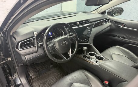 Toyota Camry, 2018 год, 2 400 000 рублей, 11 фотография