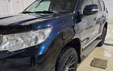 Toyota Land Cruiser Prado 150 рестайлинг 2, 2018 год, 5 300 000 рублей, 6 фотография